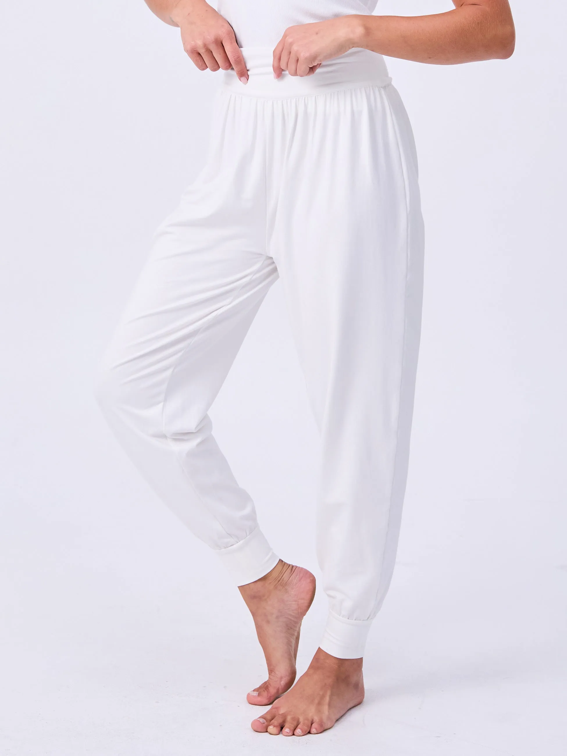Nomad Relax Pant - White