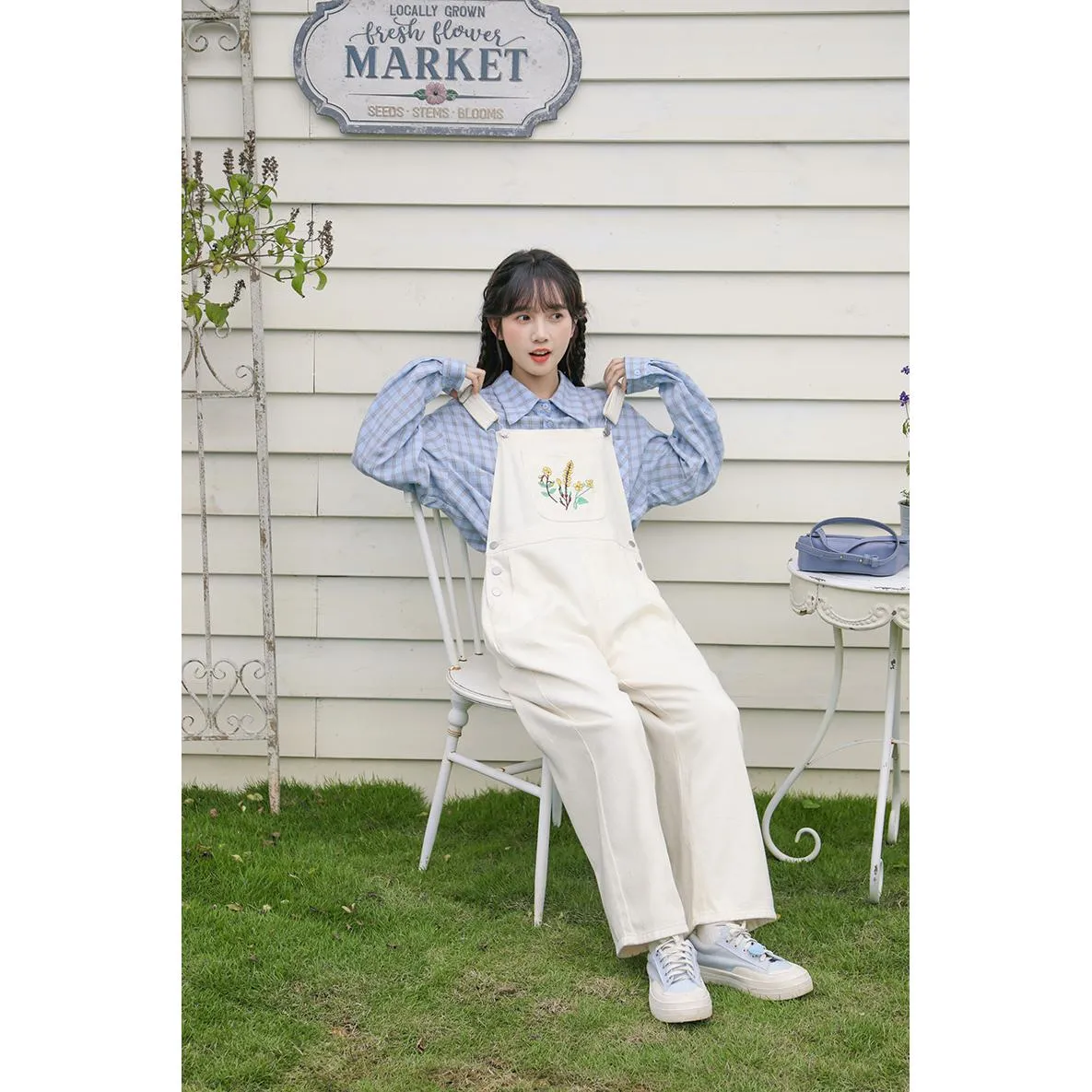 Slimming Embroidery Loose Fit Washed Denim Overalls