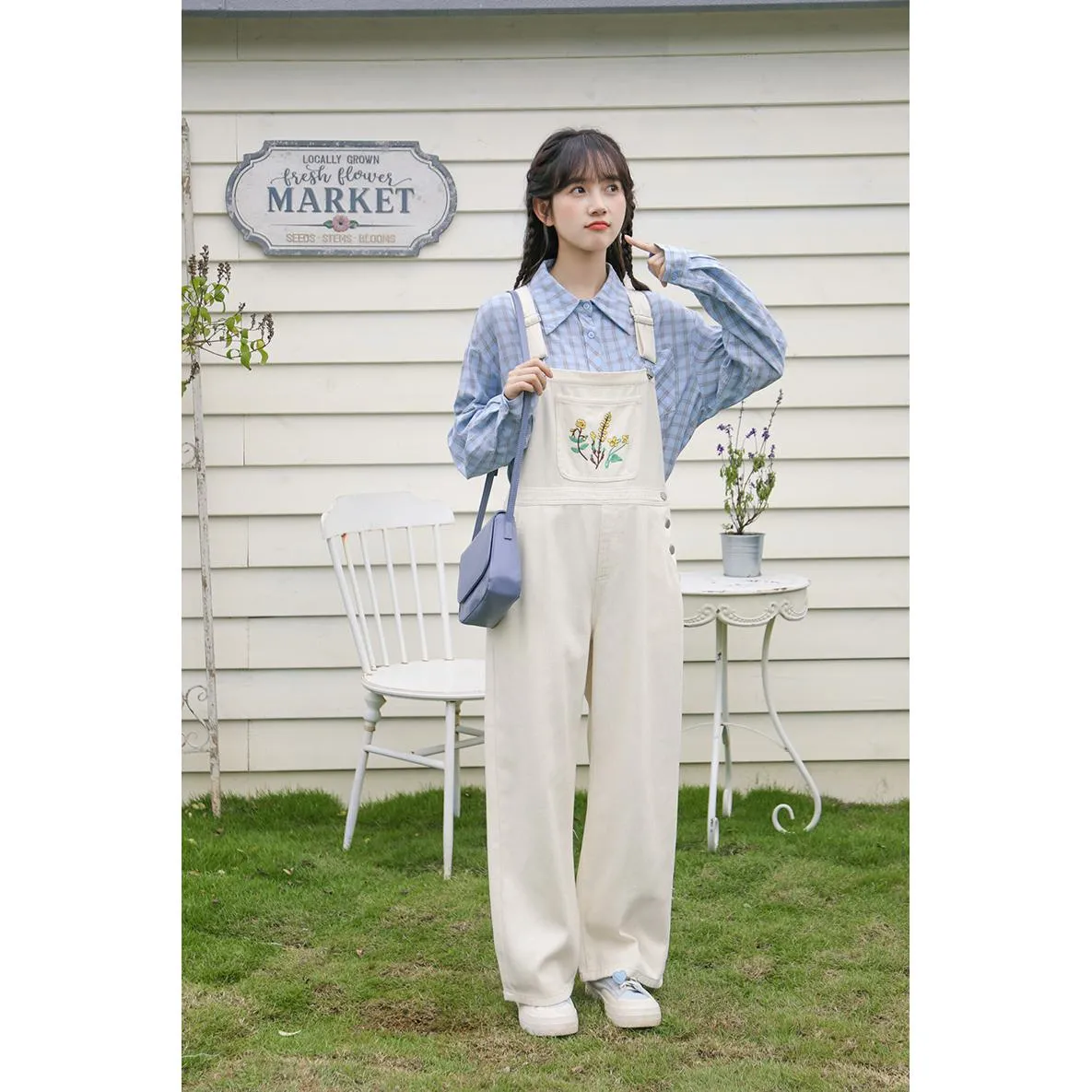 Slimming Embroidery Loose Fit Washed Denim Overalls