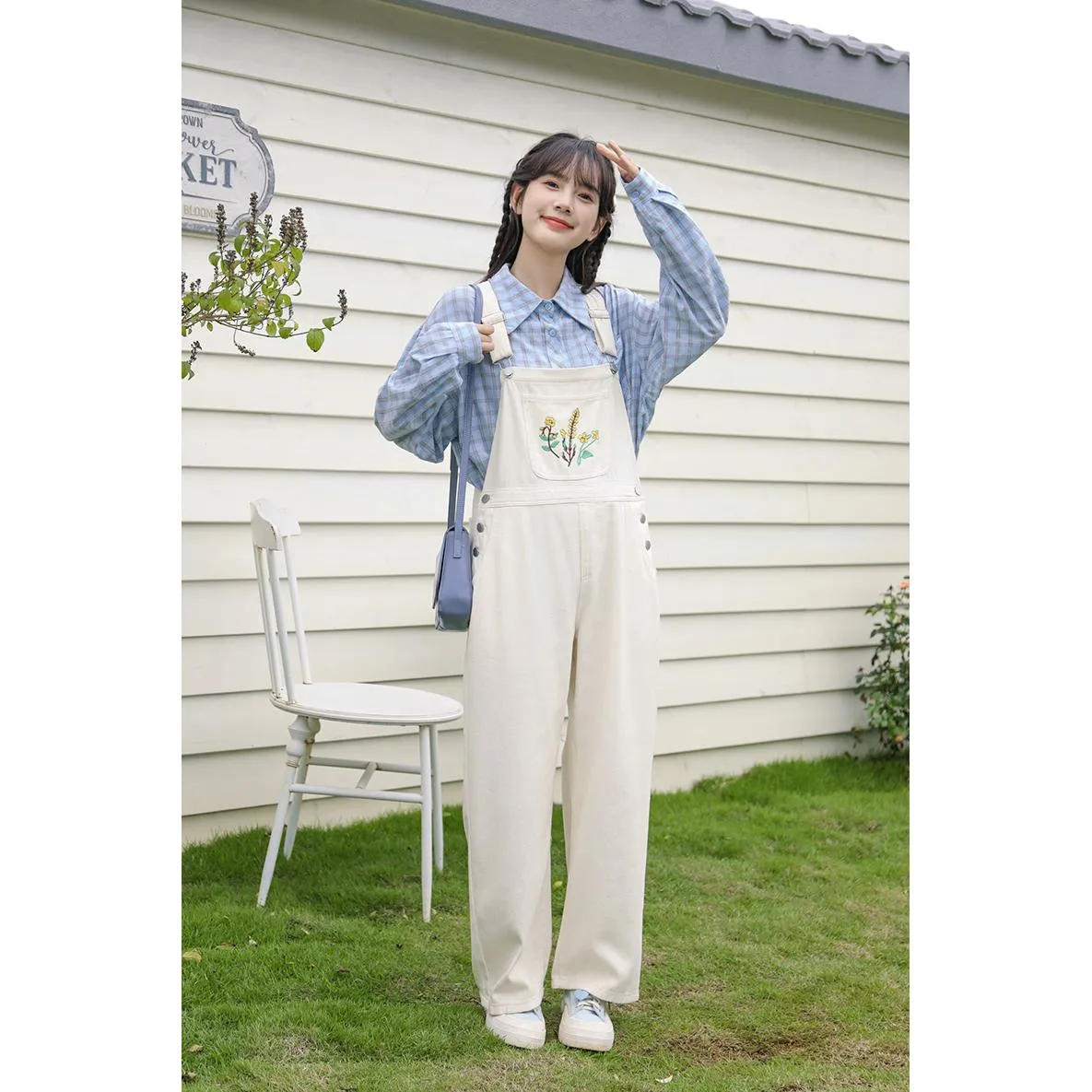Slimming Embroidery Loose Fit Washed Denim Overalls