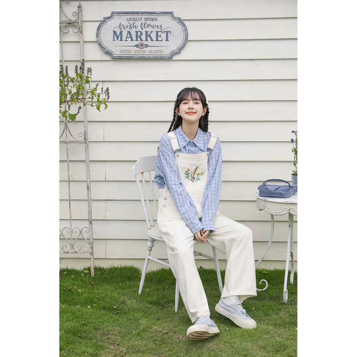 Slimming Embroidery Loose Fit Washed Denim Overalls